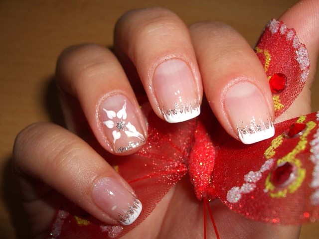 Как и где выбрать учебную студию (салон) маникюра с вакансиями (без опыта) Как и где выбрать учебную студию (салон) маникюра с вакансиями (без опыта)